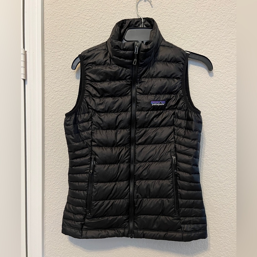 Patagonia women’s down sweater vest size XS